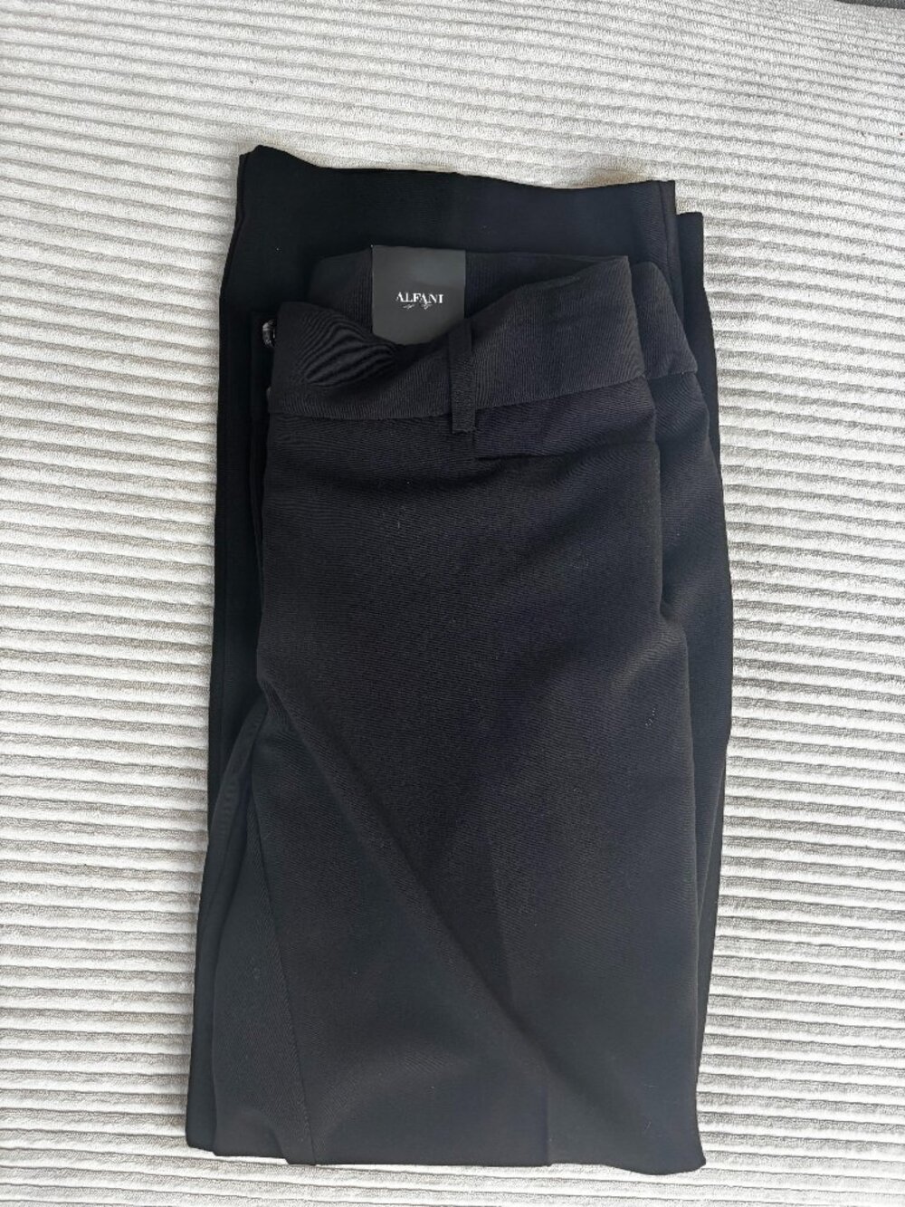 ✨ Alfani Black Dress Pants – Curvy Fit (8 Short) ✨